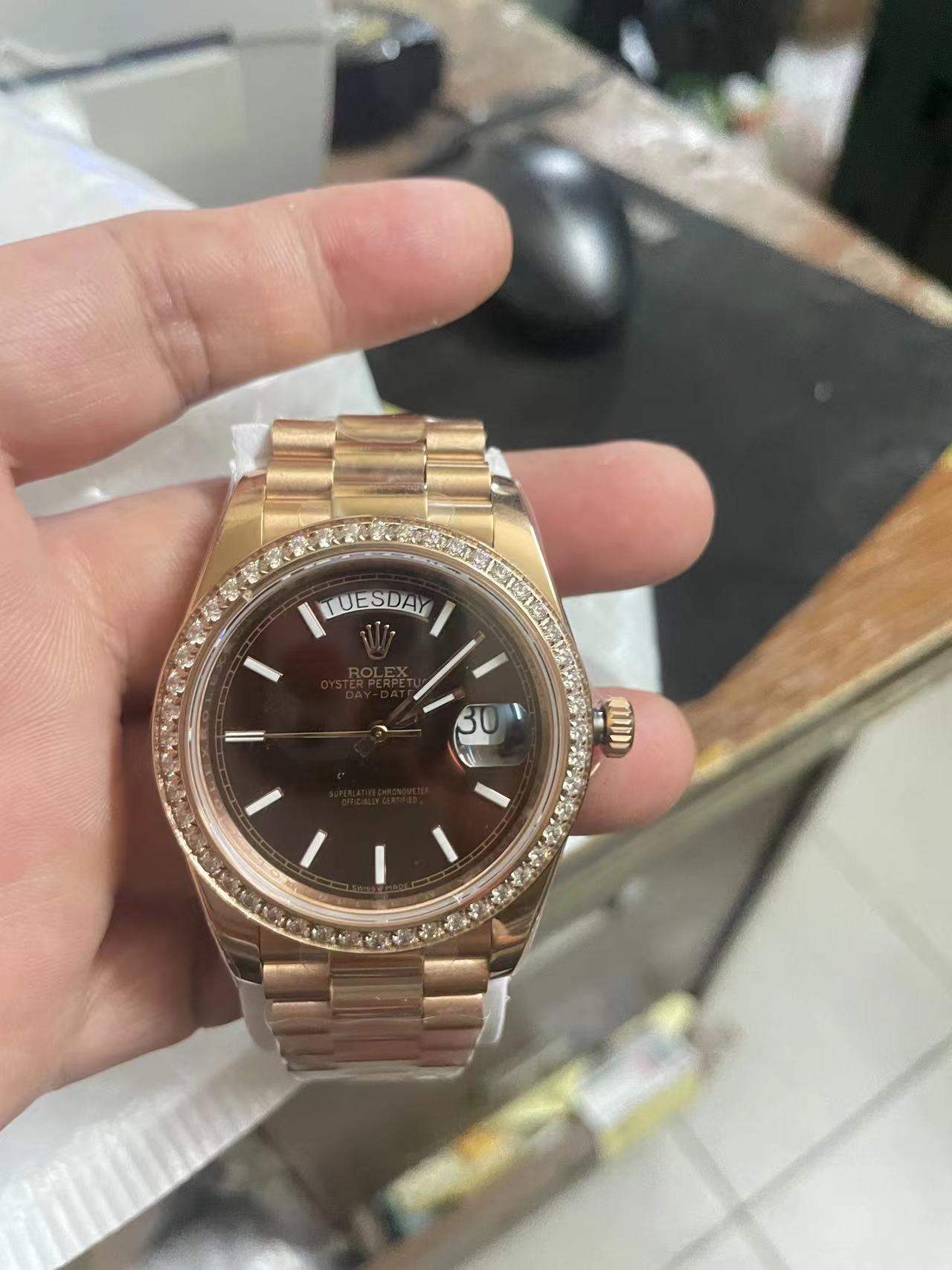 R*l*x watches-172